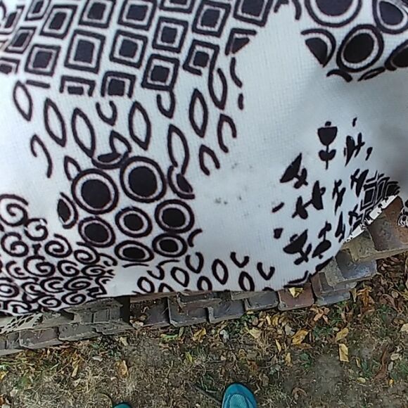 Sleeveless Black White 60s 70s Mod Belted Dress - Picture 5 of 6